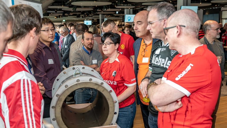 Inventors from the Endress+Hauser Group present their innovations at the annual Innovators’ Meeting.