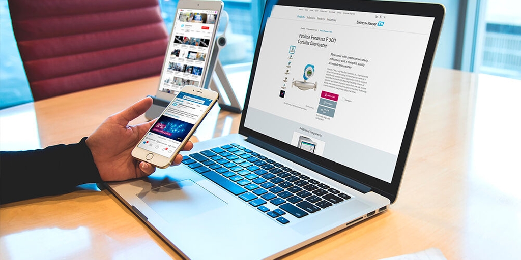 Online platform Online platform